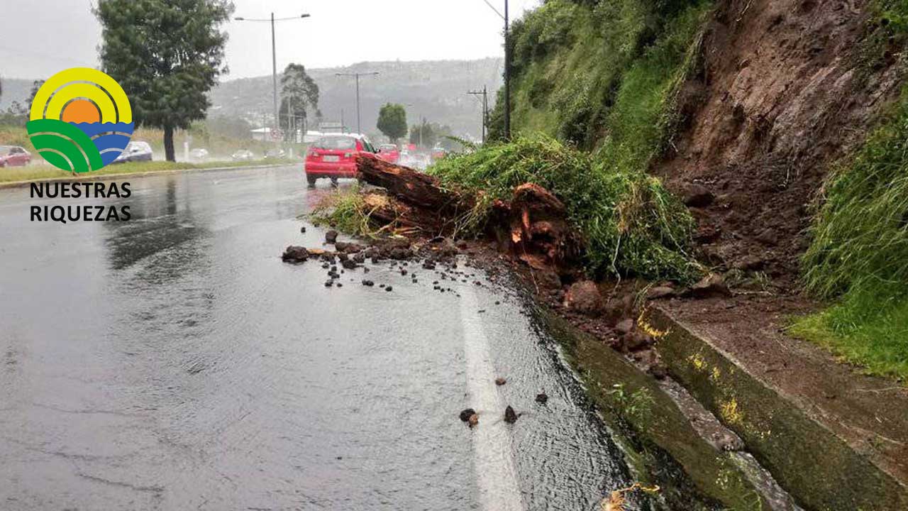 En siete provincias se mantienen las lluvias y vientos fuertes