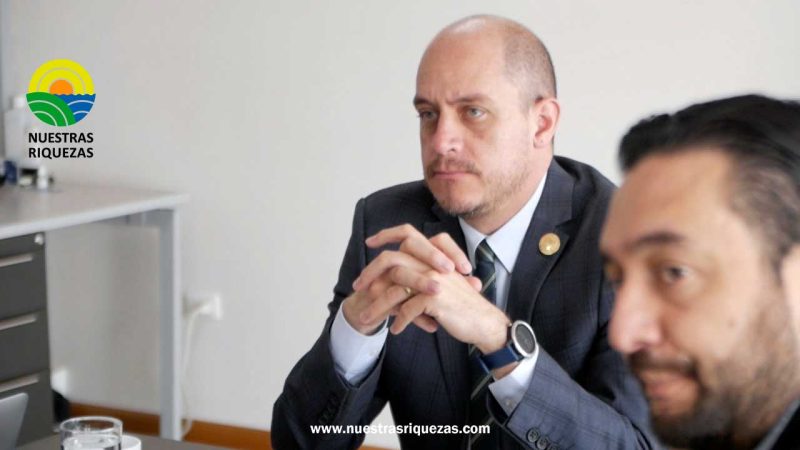 Equipo negociador de Ecuador viaja a Corea del Sur para concretar acuerdo comercial y bajar aranceles del 20 % y 30 %