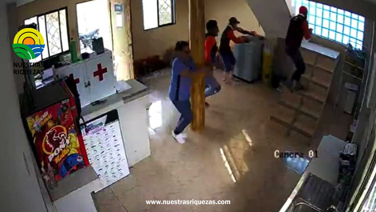 Se registra incursión a predios camaroneros y robo de producto en vías terrestres y canales fluviales sin que exista respuesta de autoridades. Camaroneros denuncian estar en indefensión.