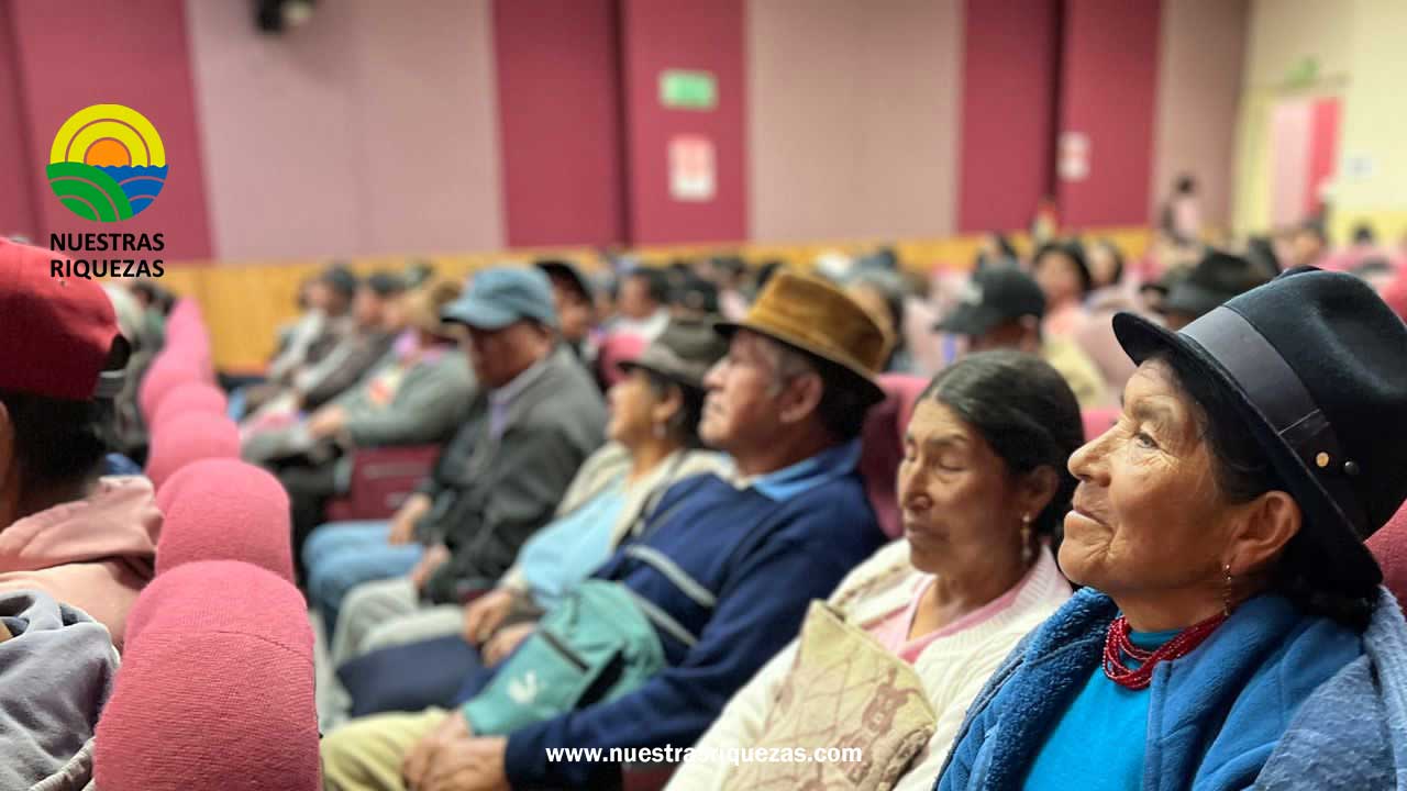 Con la participación de 197 representantes de juntas de agua potable y de riego,