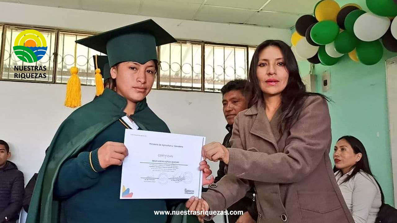 Jóvenes rurales de Chunchi se capacitan en las Comunidades de Aprendizaje del MAG