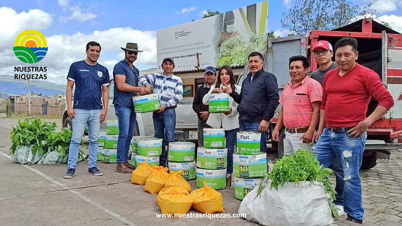 Chimborazo: MAG entrega insumos a 80 productores capacitados en las Escuelas Pecuarias