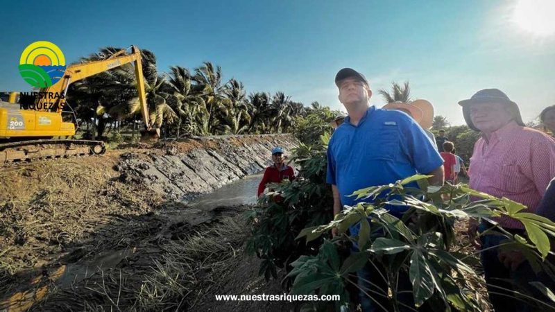 Continúan los trabajos de prevención y mitigación de riesgos en variocs cantones de Manabí