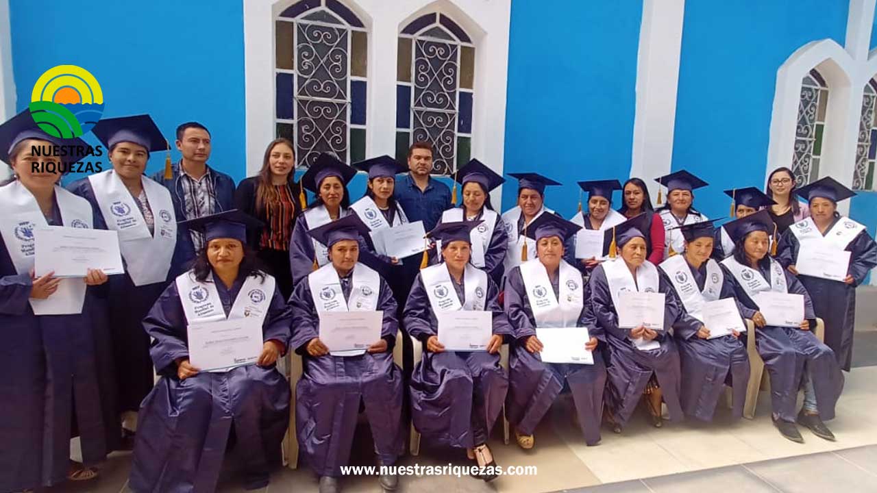 Productores de la parroquia Baños se certifican en producción sustentable