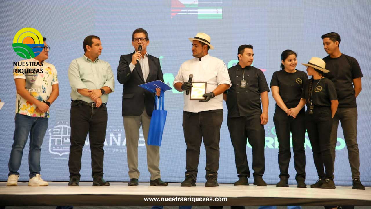 Clausura y premiación en la Feria Agroindustrial y de emprendimiento, Hecho 100% en Manabí