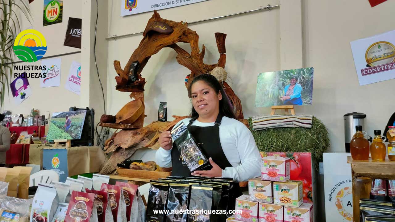 Emprendimientos apoyados por el MAG participan en la 194 Feria de Loja