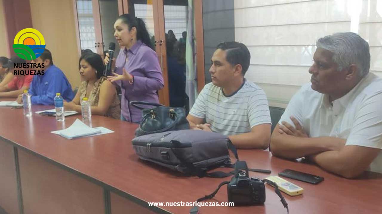 Inician las gestiones para la legalización de tierras para 100 familias en la parroquia Guale del cantón Paján.