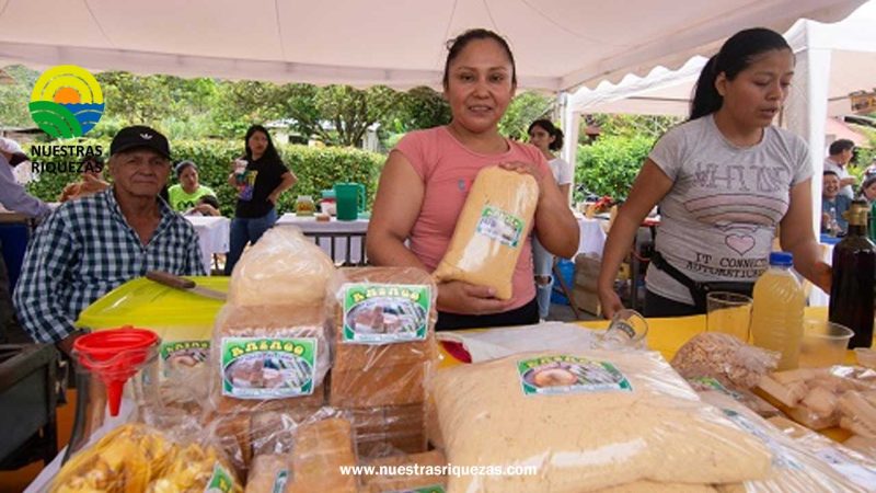Timbara una vez más presentó su tradicional Festival de la Caña y la Melcocha