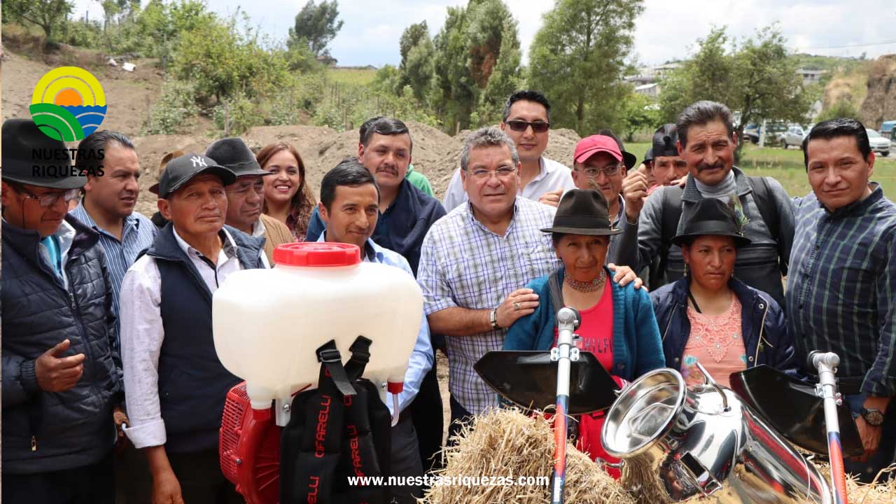 Cerca de 300 productores de Tungurahua fortalecen su trabajo con insumos agropecuarios