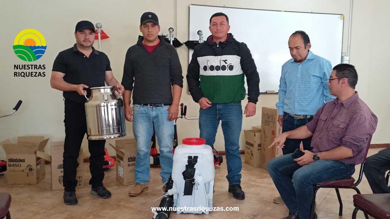 Subvenciones del MAG impulsan productividad de ganaderos de la Cuenca del Río Paute