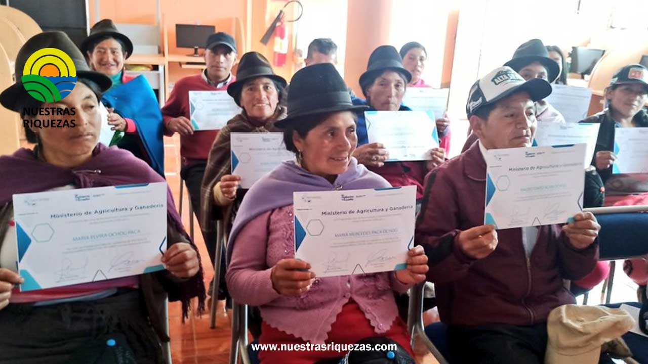 MAG gradúa a productores de San Andrés en la Escuela de Fortalecimiento Productivo Pecuario