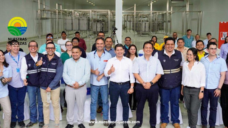 Trabajo coordinado entre sectores público y privado permite exportar 1.5 millones de libras de carne de pollo