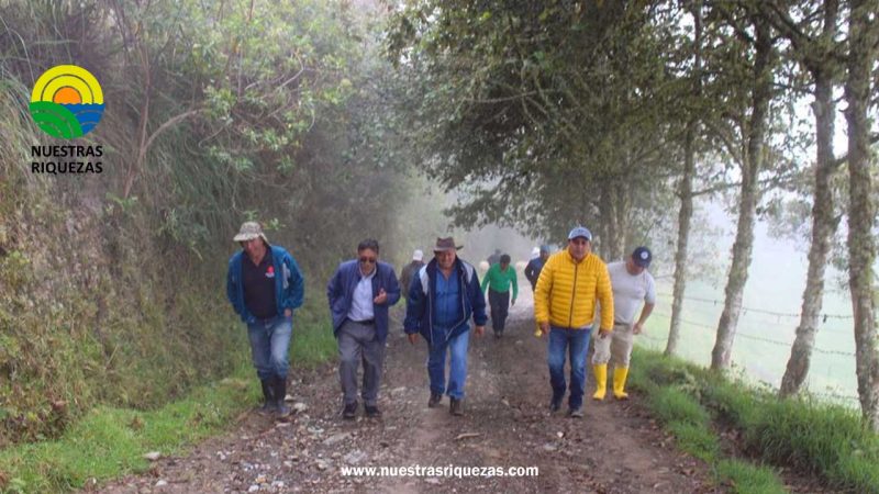 Comprometidos con la Protección del Agua en Nuestro Cantón! 