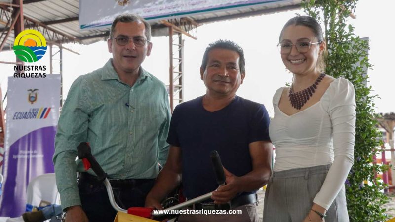 MAG entrega beneficios a productores de Pastaza