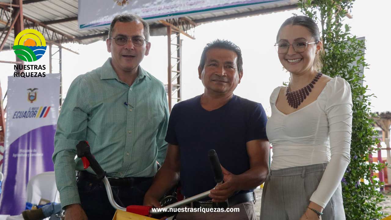 MAG entrega beneficios a productores de Pastaza