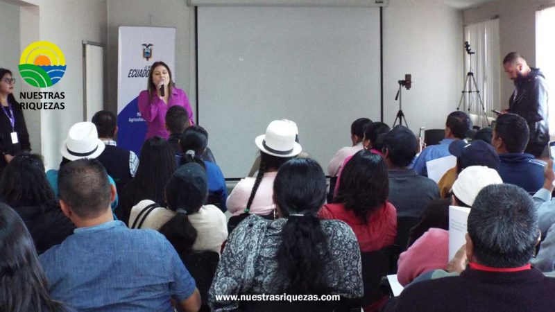 16.399 productores de Azuay se capacitaron en innovación tecnológica durante 2023