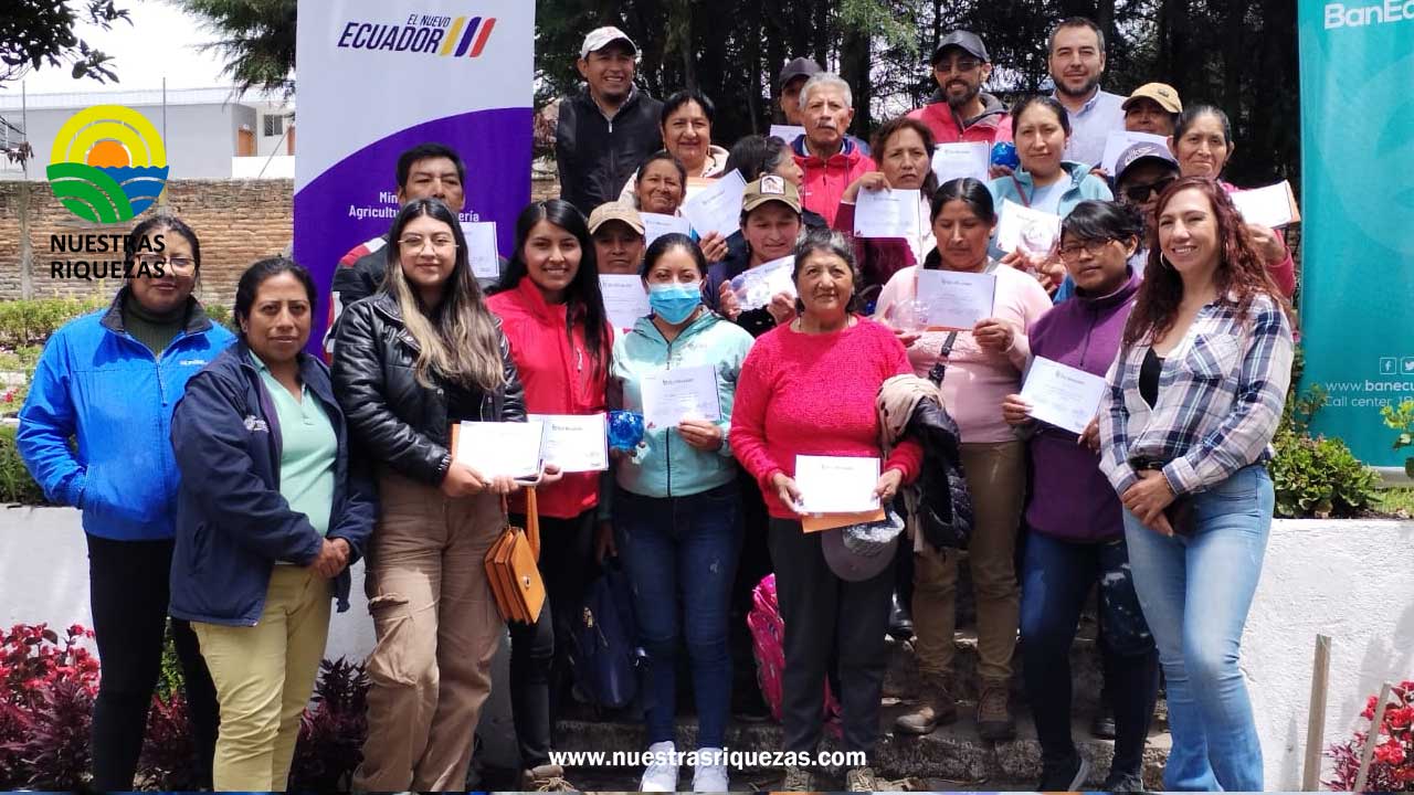 Inicia la primera Escuela de Educación Financiera para productores de Pichincha