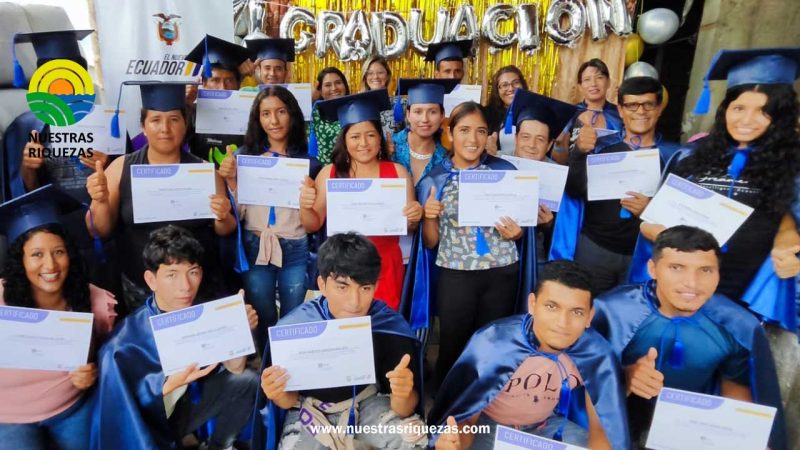 Productores de Nanegal se gradúan en Comunidad de Aprendizaje de AFC
