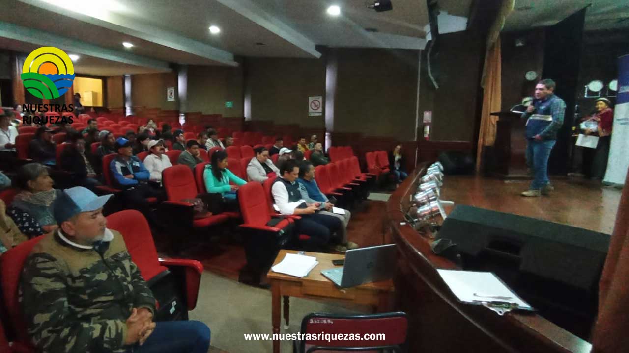 Bolívar: MAG socializa el reglamento para la Ley de la Leche