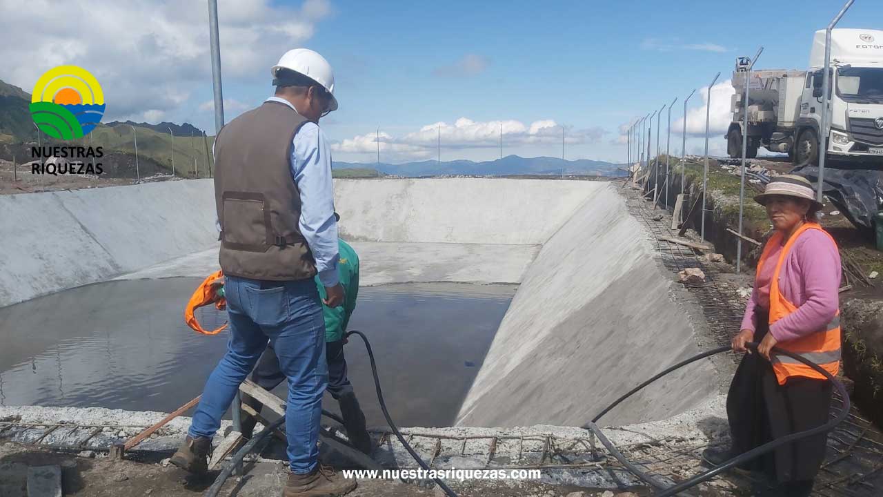 Proyecto de riego tecnificado beneficiará a 600 familias en la provincia Bolívar