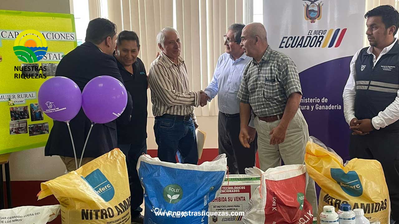 64 kits agrícolas reciben productores de Morona Santiago