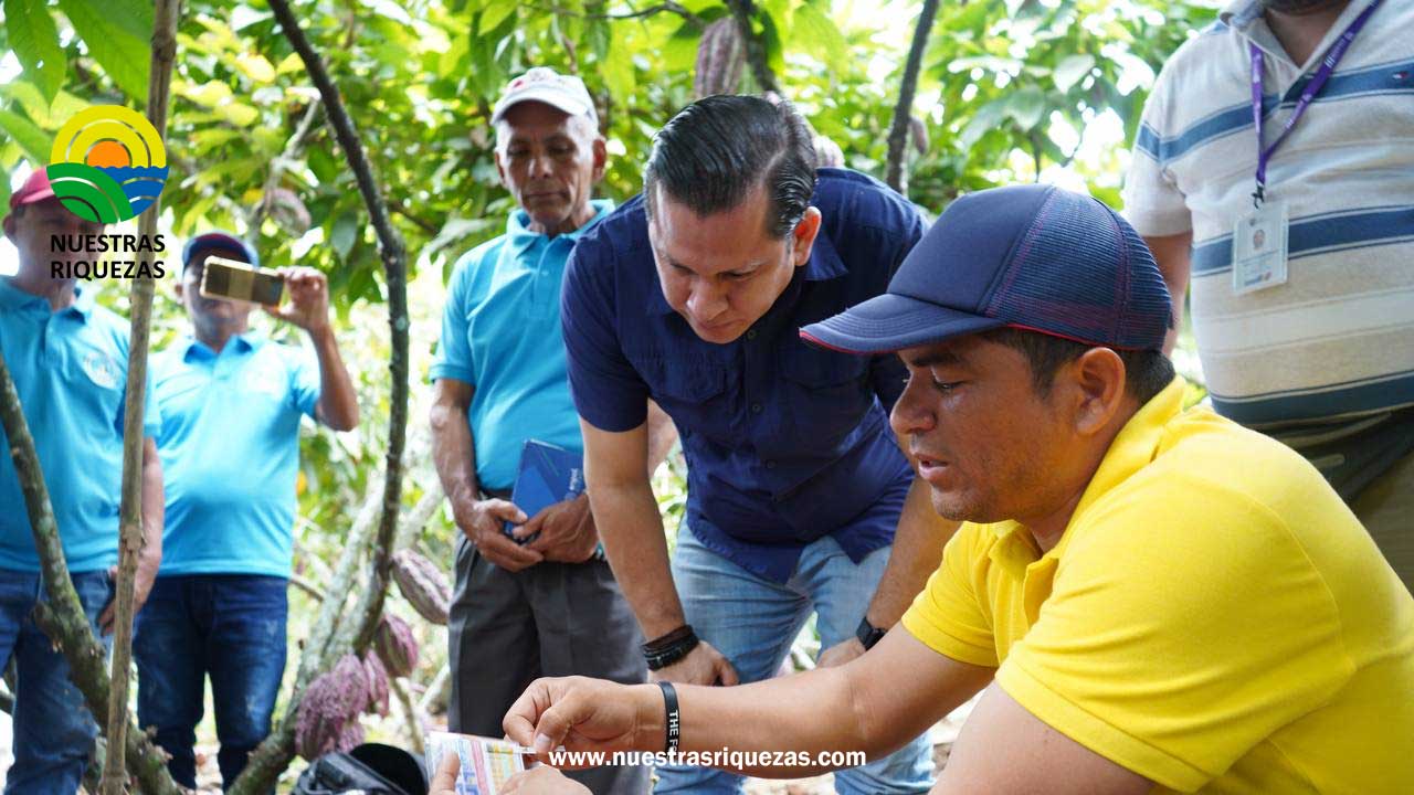 MAG promueve la agroecología con el establecimiento de biofábricas en la provincia de Los Ríos
