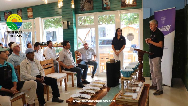 MAG y SENADI entregan certificaciones de uso de Denominación de Origen “Café de Galápagos”