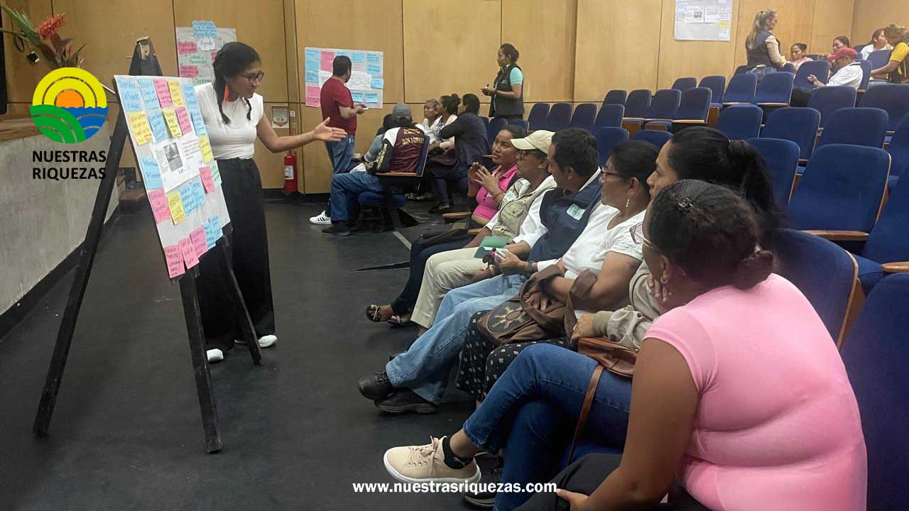 Orellana: Con la participación de más de 50 mujeres el MAG realizó taller PAMUR