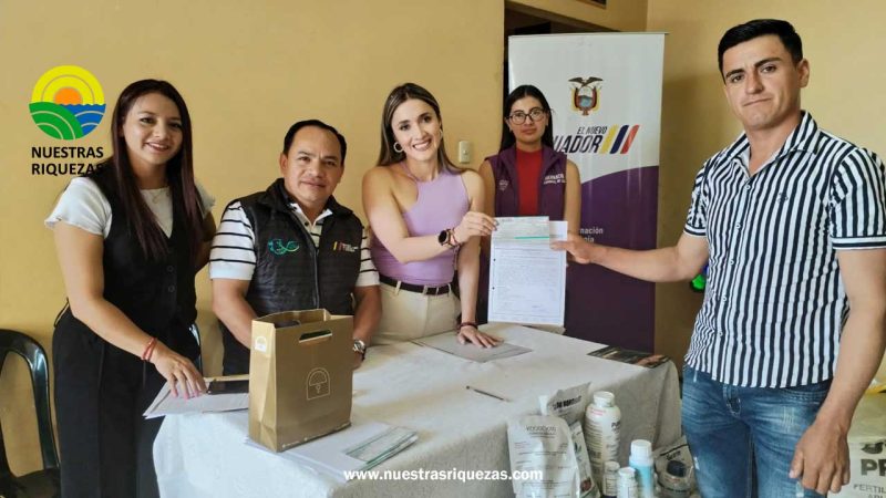 Productores de Chaguarpamba y Olmedo se benefician con kits agrícolas e indemnizaciones