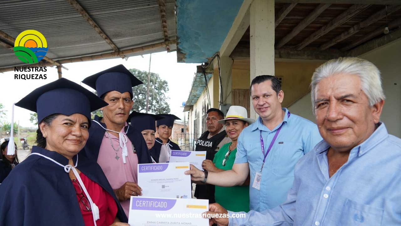 Productores de Los Ríos conocen nuevas metodologías gracias a las Comunidades de Aprendizaje de la AFC