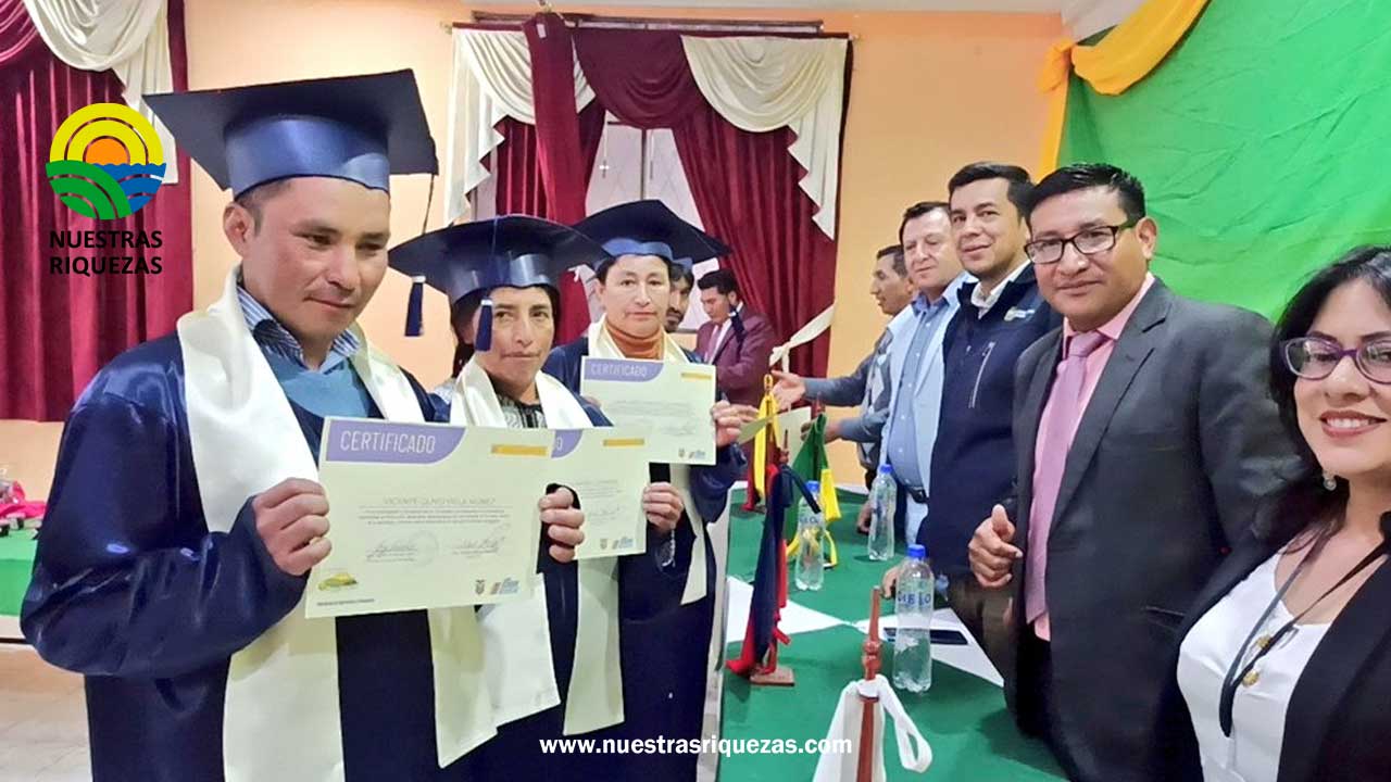 Productores de Valparaíso fortalecen su producción de fresa con capacitación del MAG