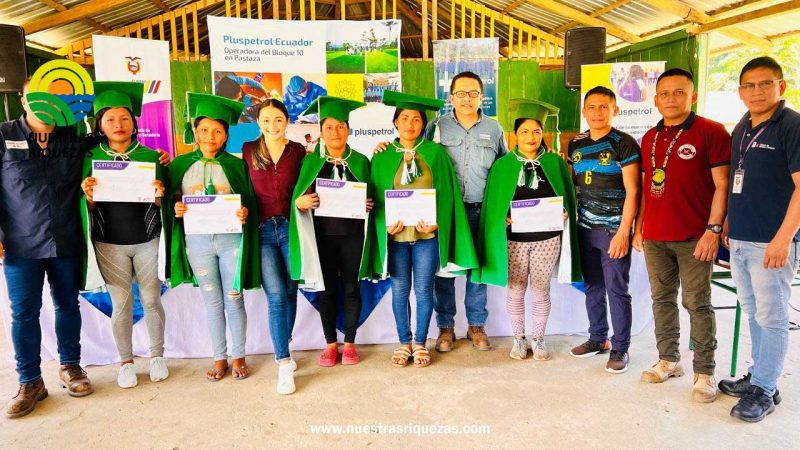 Productores de Pandanuque, en Arajuno, aprenden a realizar una producción forestal sostenible